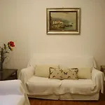 Al Portoro 아파트